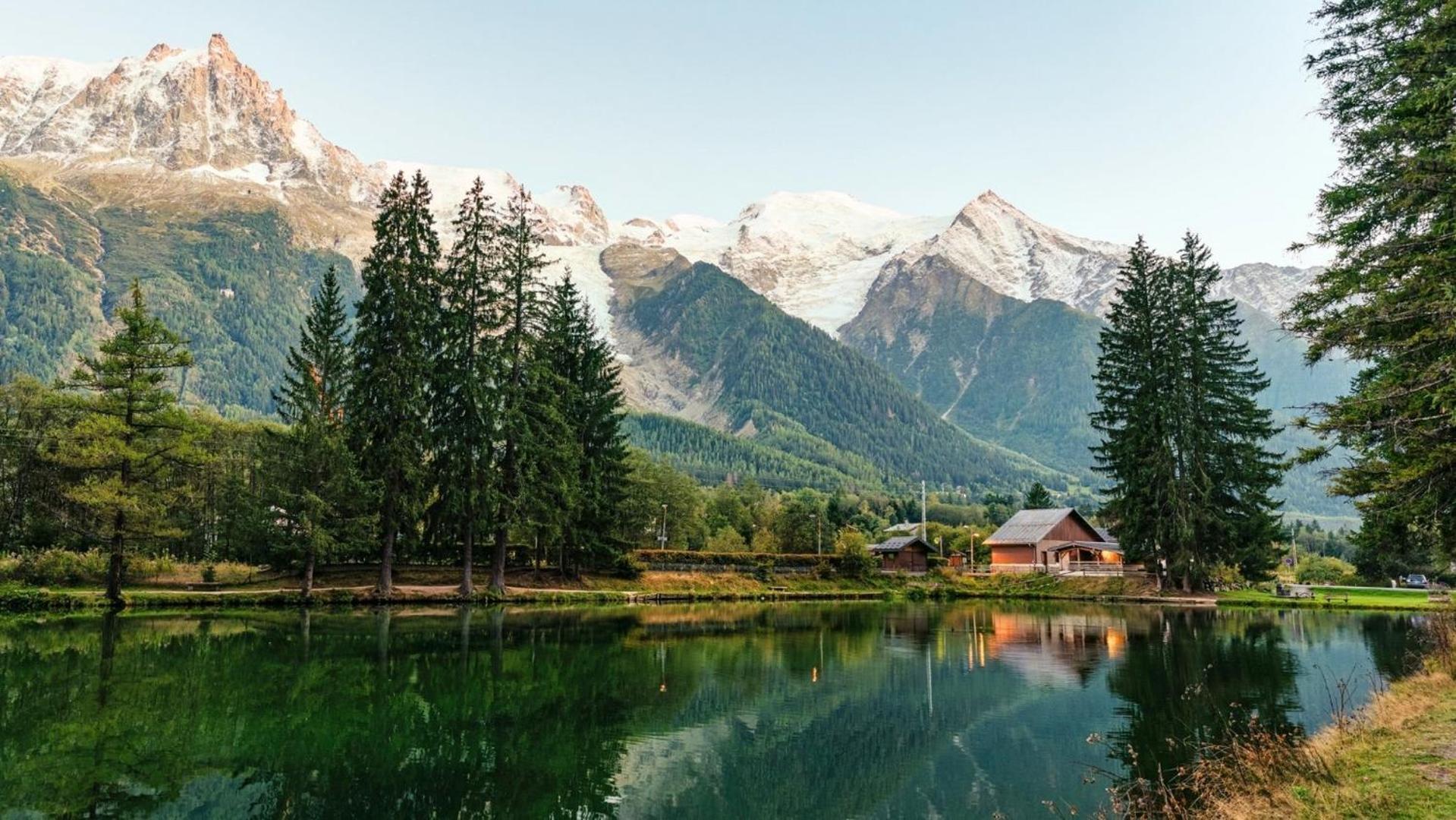 Apartment Maisonnee - A Charming Chamonix Haven Bagian luar foto
