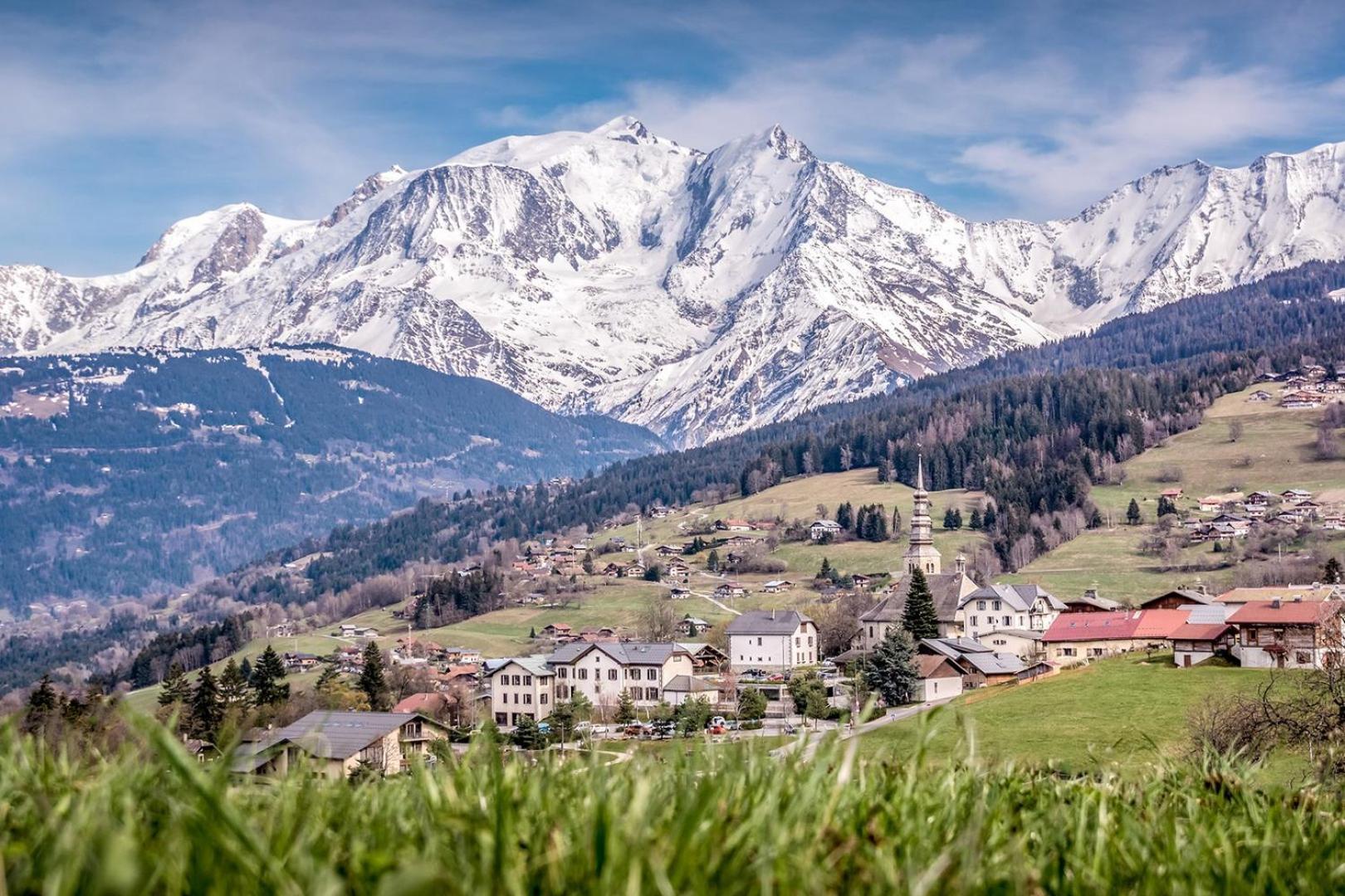 Apartment Maisonnee - A Charming Chamonix Haven Bagian luar foto