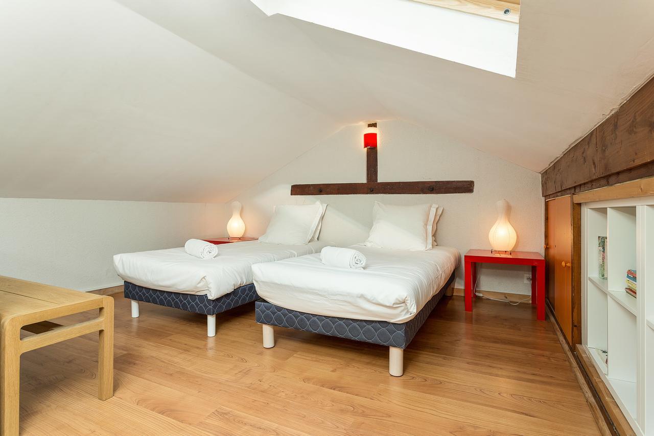 Apartment Maisonnee - A Charming Chamonix Haven Bagian luar foto