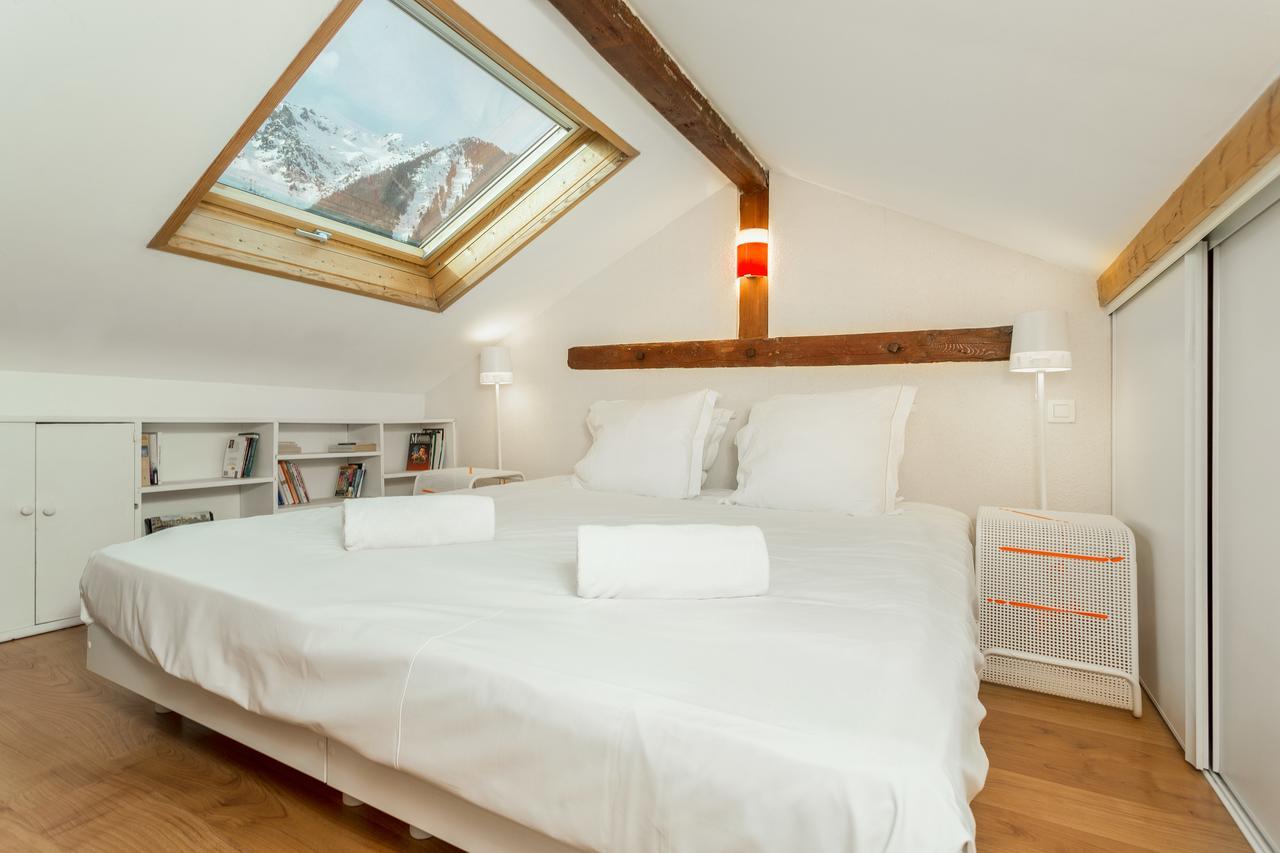 Apartment Maisonnee - A Charming Chamonix Haven Bagian luar foto