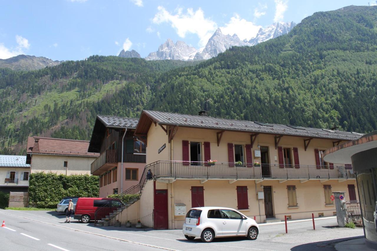 Apartment Maisonnee - A Charming Chamonix Haven Bagian luar foto